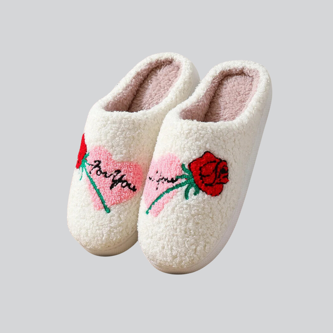 WOMEN'S LOVELY COSY SLIPPERS