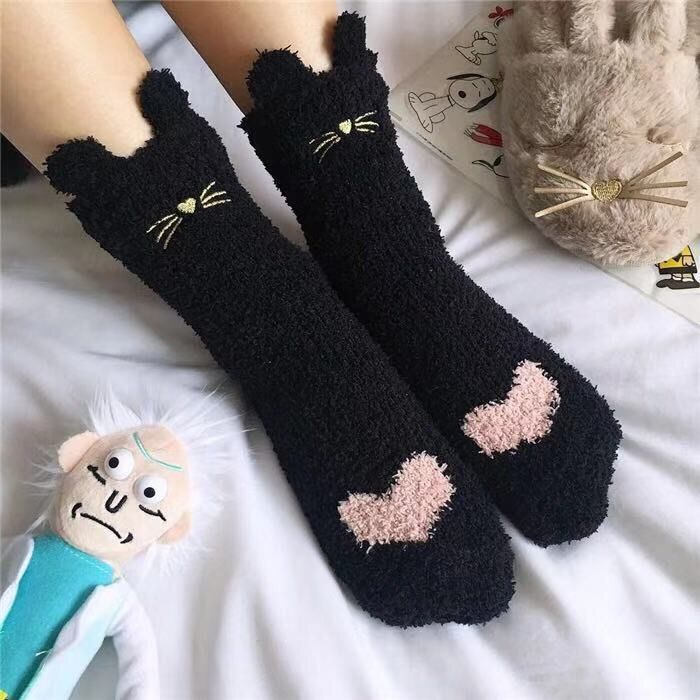 COZY CAT CLAWS SOCKS