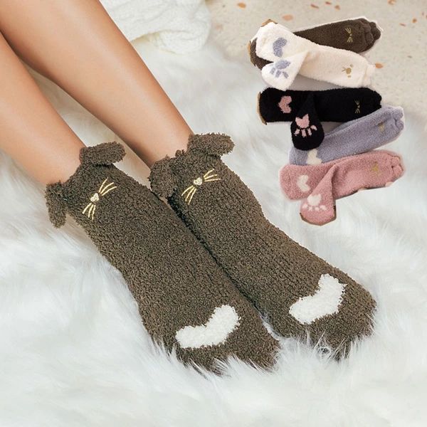 COZY CAT CLAWS SOCKS